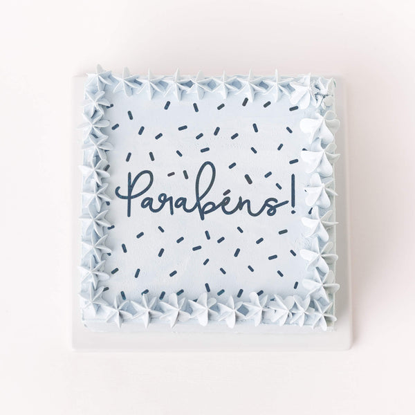 Bolo azul "Parabéns"